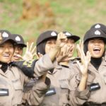 Siswa Sepolwan Tanya Polisi Prancis