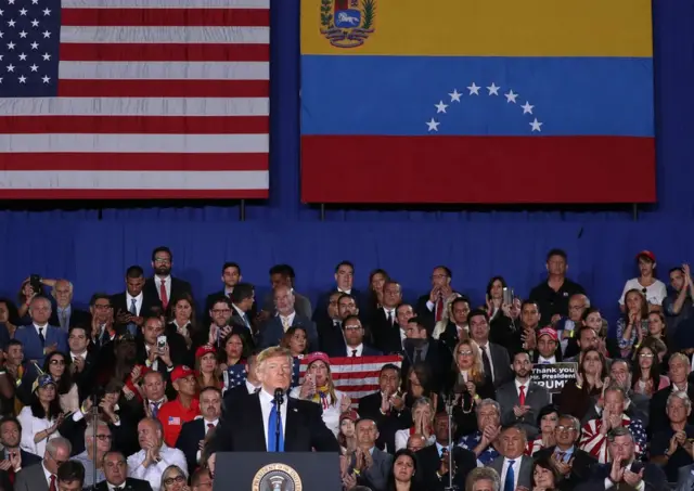 Trump bantah serbu Venezuela